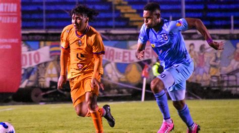 u catolica vs libertad loja