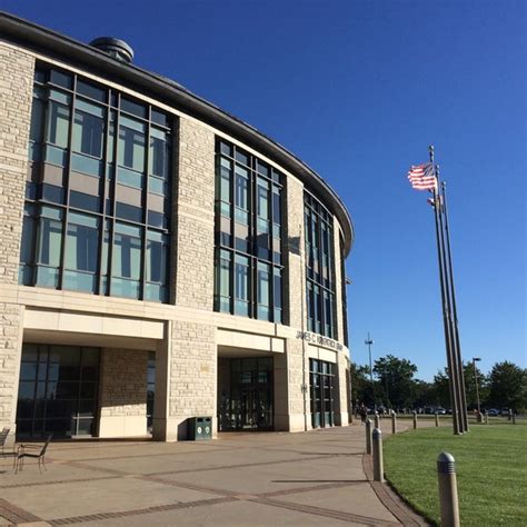 5 Ways to Maximize UCM Library Resources Effectively