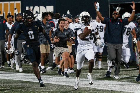 uconn vs south alabama football