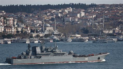 ukraine russian warship crimea