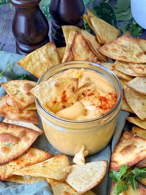 Ultimate Cheddar Cheese Dip