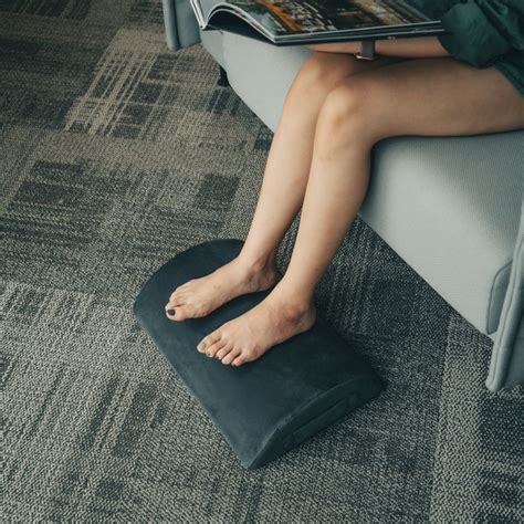 Under Desk Knee Support