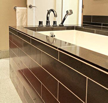 Undermount Tub With Tile Deck