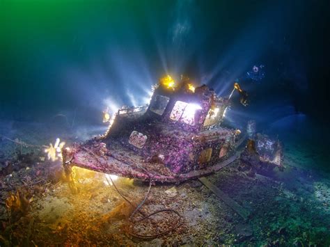 Underwater Light Canvas