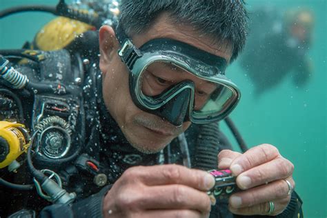 underwater safety tips