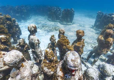 Underwater Statues Google Earth Coordinates