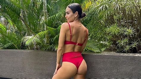 undressing pedroche dancing