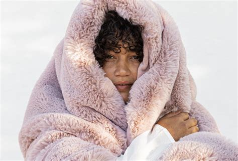 Unhide Blanket Twitter