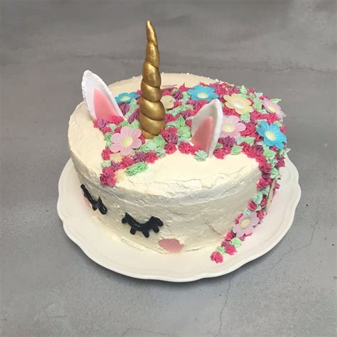 Unicorn taart met paarse dripp EnjoyCakes