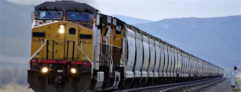 union pacific railcar tracking