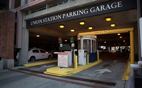 union station train parking