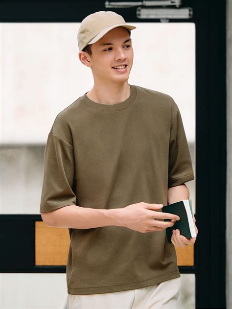 uniqlo airism oversized tee