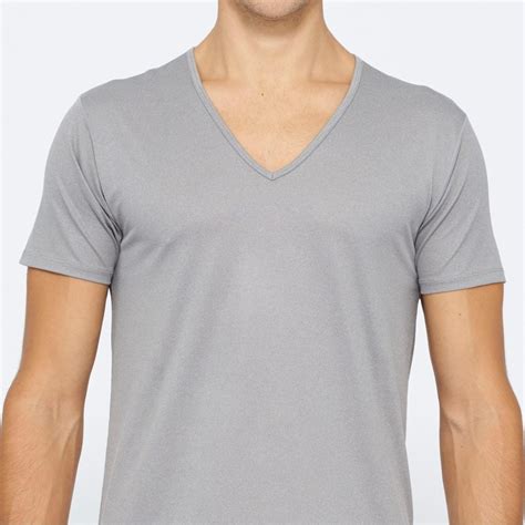 uniqlo airism undershirt review