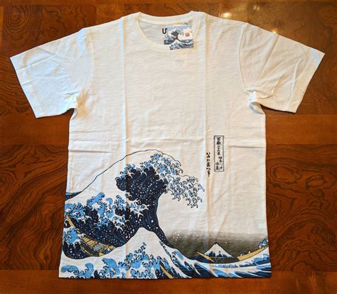 uniqlo japanese wave shirt