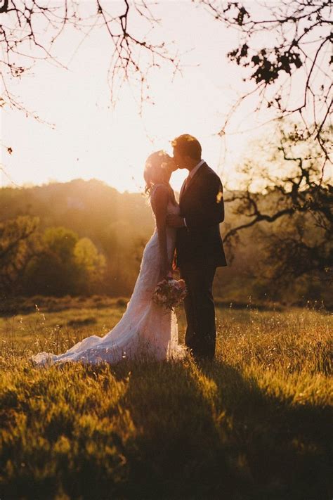 10 Unusual Creative Ideas for Wedding Photography Phowd