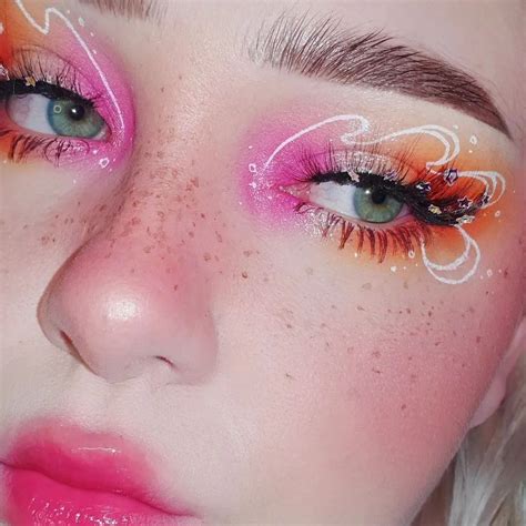 Unique Eye Makeup Techniques