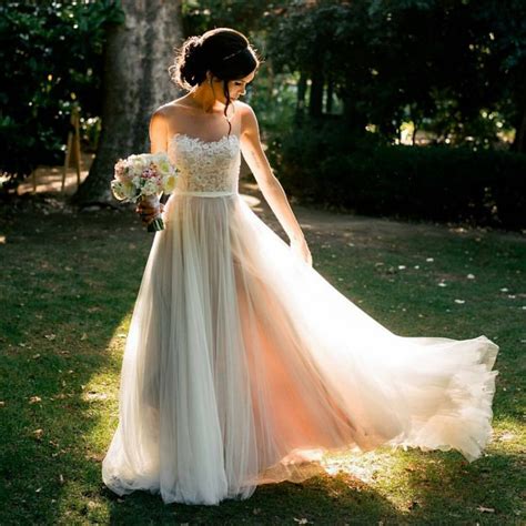 Unique Ivory Wedding Dresses