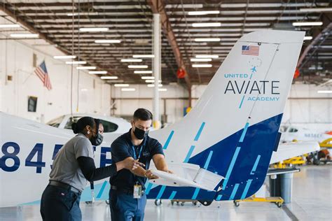 United Aviate pilot academy to train those with no