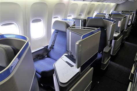 united boeing 777 200 polaris business seats