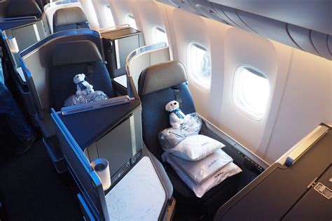 united boeing 777-300er business class seats