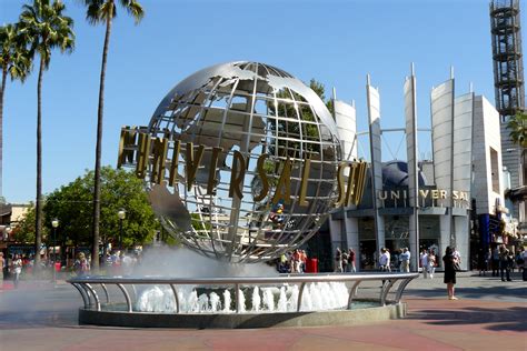 universal studios hollywood parks