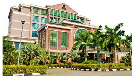 University College Of Yayasan Pahang : University college of yayasan