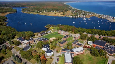 university of new england campus