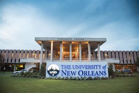 university of new orleans business school
