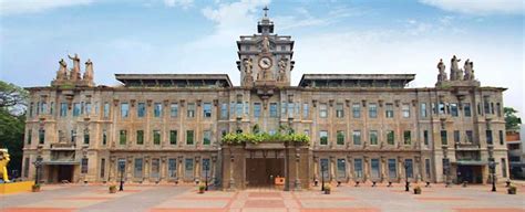 university of santo tomas complete address
