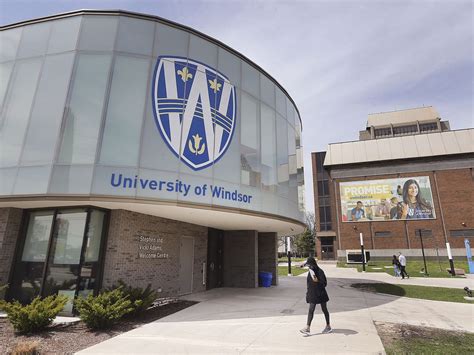 university of windsor canada ranking