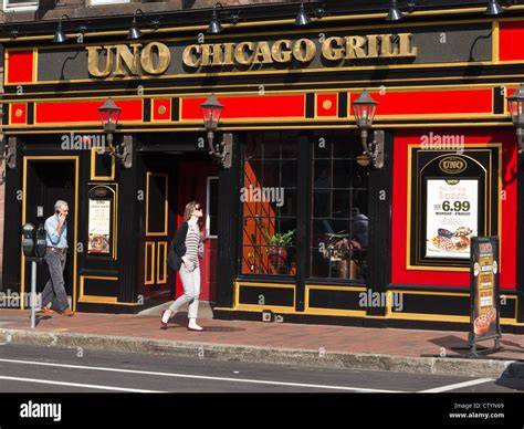Uno Chicago Grill Restaurants Chris Greene Inc. Construction