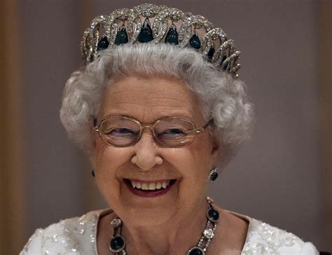 unusual facts about queen elizabeth 2