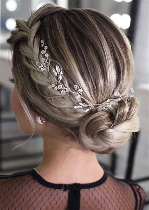 12 Bridesmaid Updo Hairstyles For Weddings