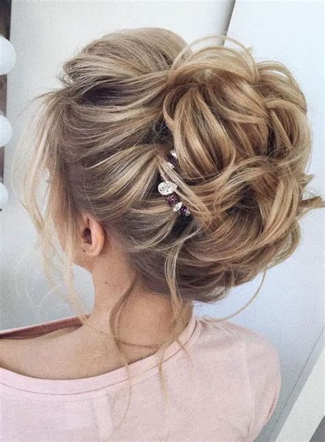 Simple and Pretty DIY Updo Hairstyle Tutorials For Wedding Guest