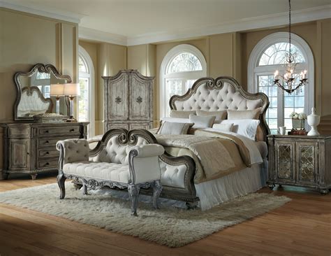 Upholstered Master Bedroom Set