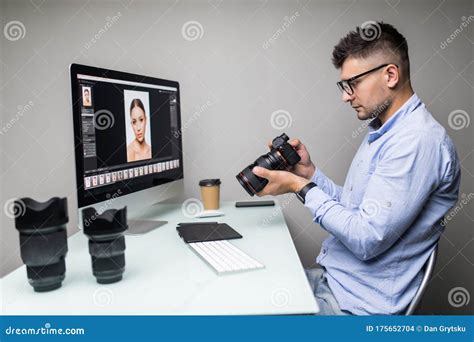 Uploading Camera Photos to Computer