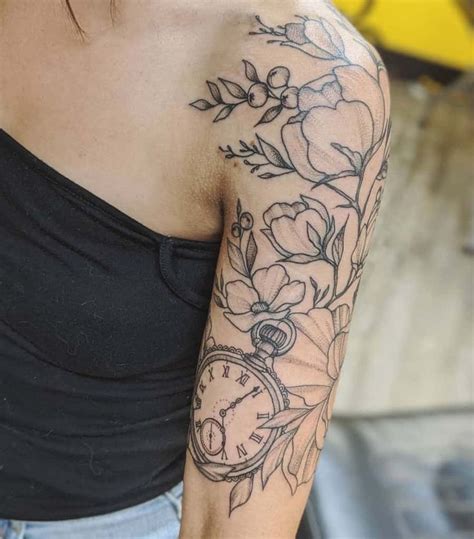 Cool Upper Arm Tattoo Designs For Females Ideas