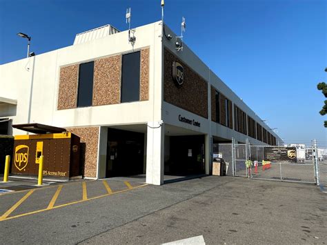 ups anaheim ca