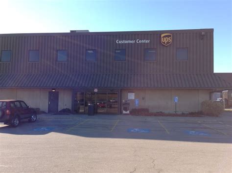 ups lenexa