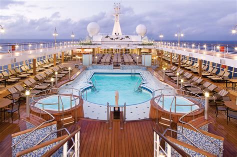 upscale cruise ships