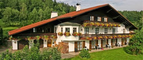 Bayerischer Wald Hotel Urlaub mit Hund Pension in Bayern Wellness & Wandern