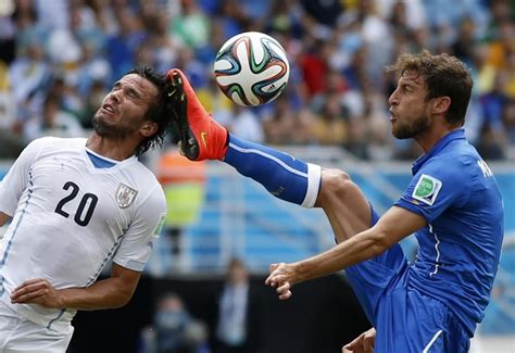 uruguay vs italia 2014