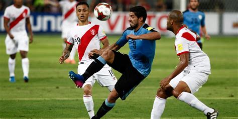 uruguay vs peru futbol