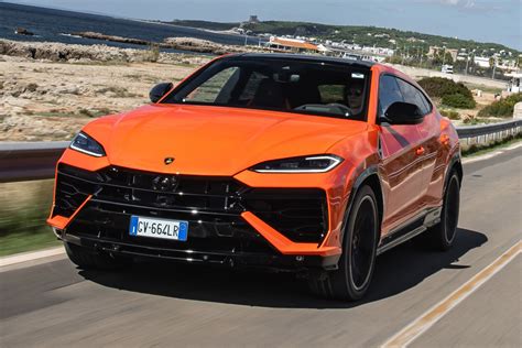 Urus Car And Driver