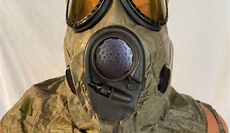 US Army Issue - M17 Series - Protective Gas Mask Size Medium W/Hood