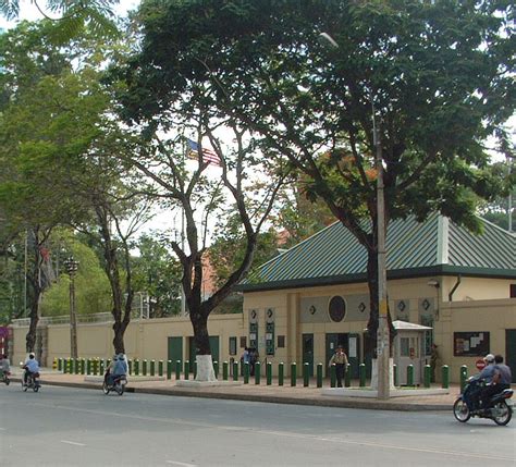 us embassy consulate in vietnam