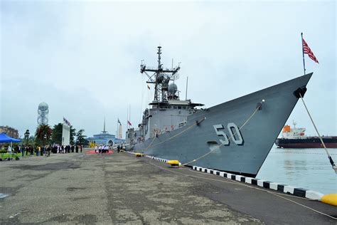 us navy ship taiwan