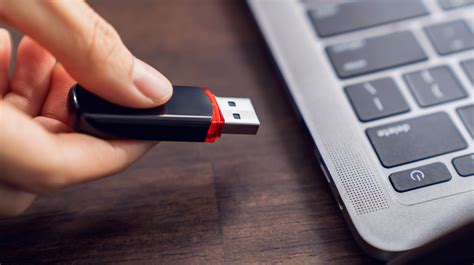 Usb Gets Hot When Plugged In