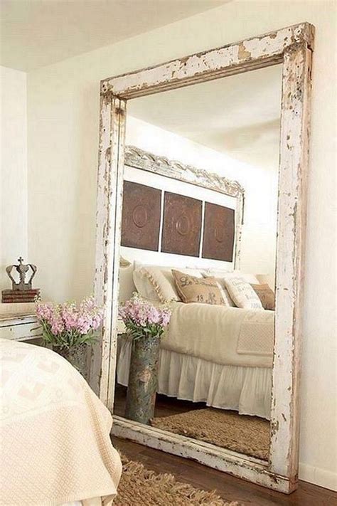 use mirrors bedroom