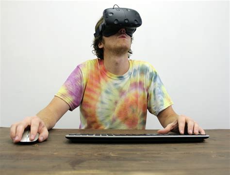 use vr for giant monitor